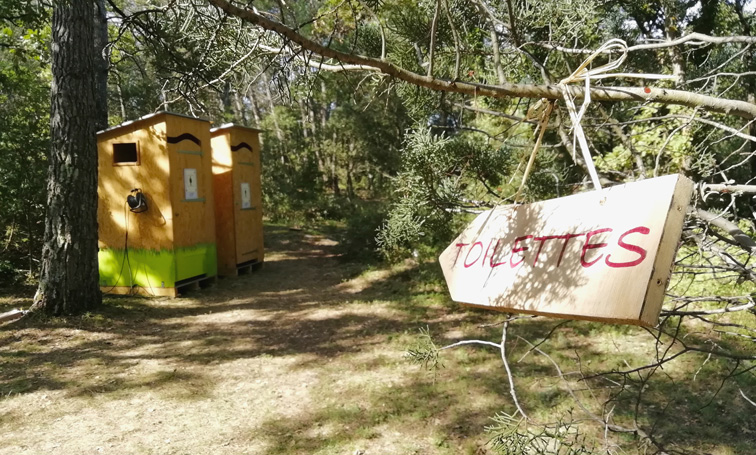 Toilettes sèches